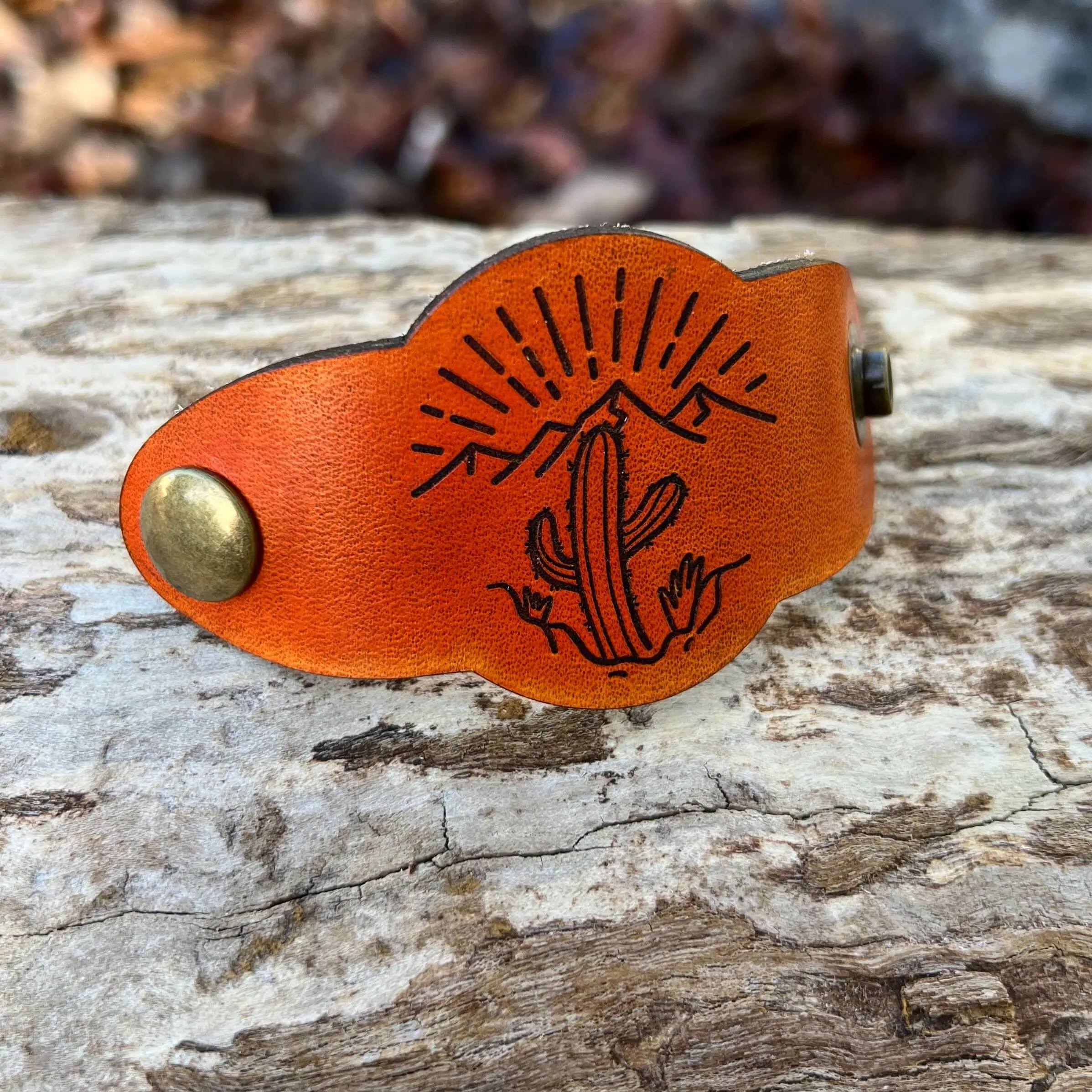 Bandana Slide - Antiqued Saddle Tan Leather - Southwest