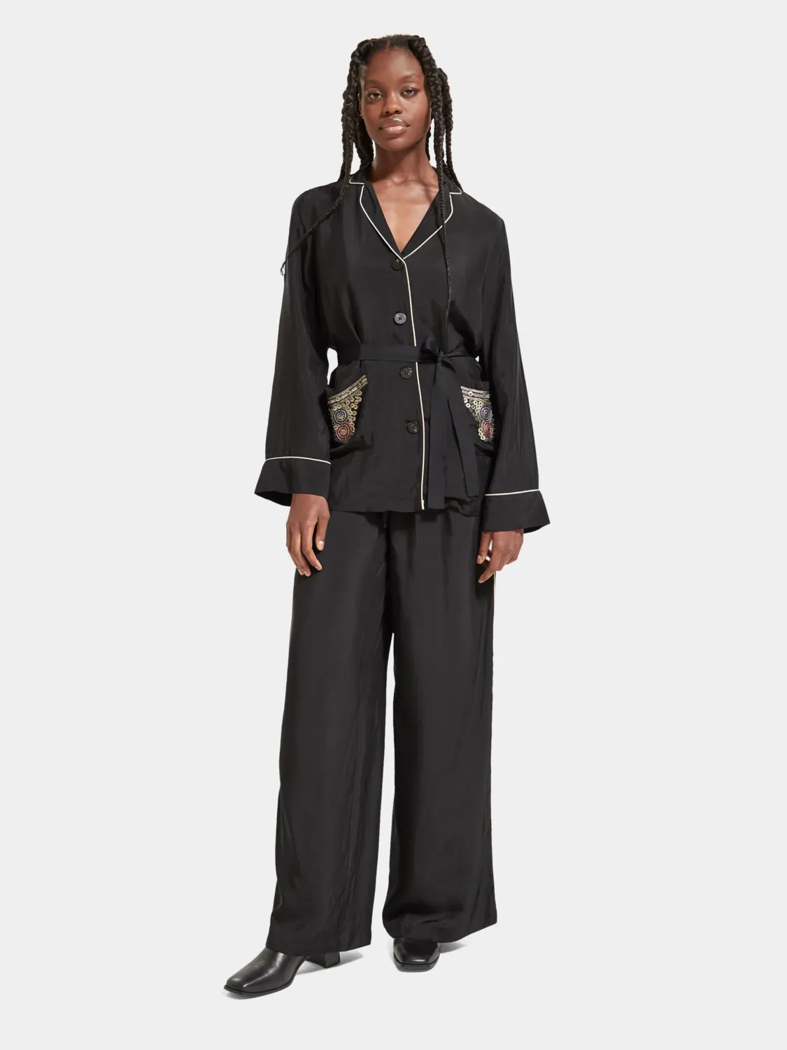 Embroidered belted blazer