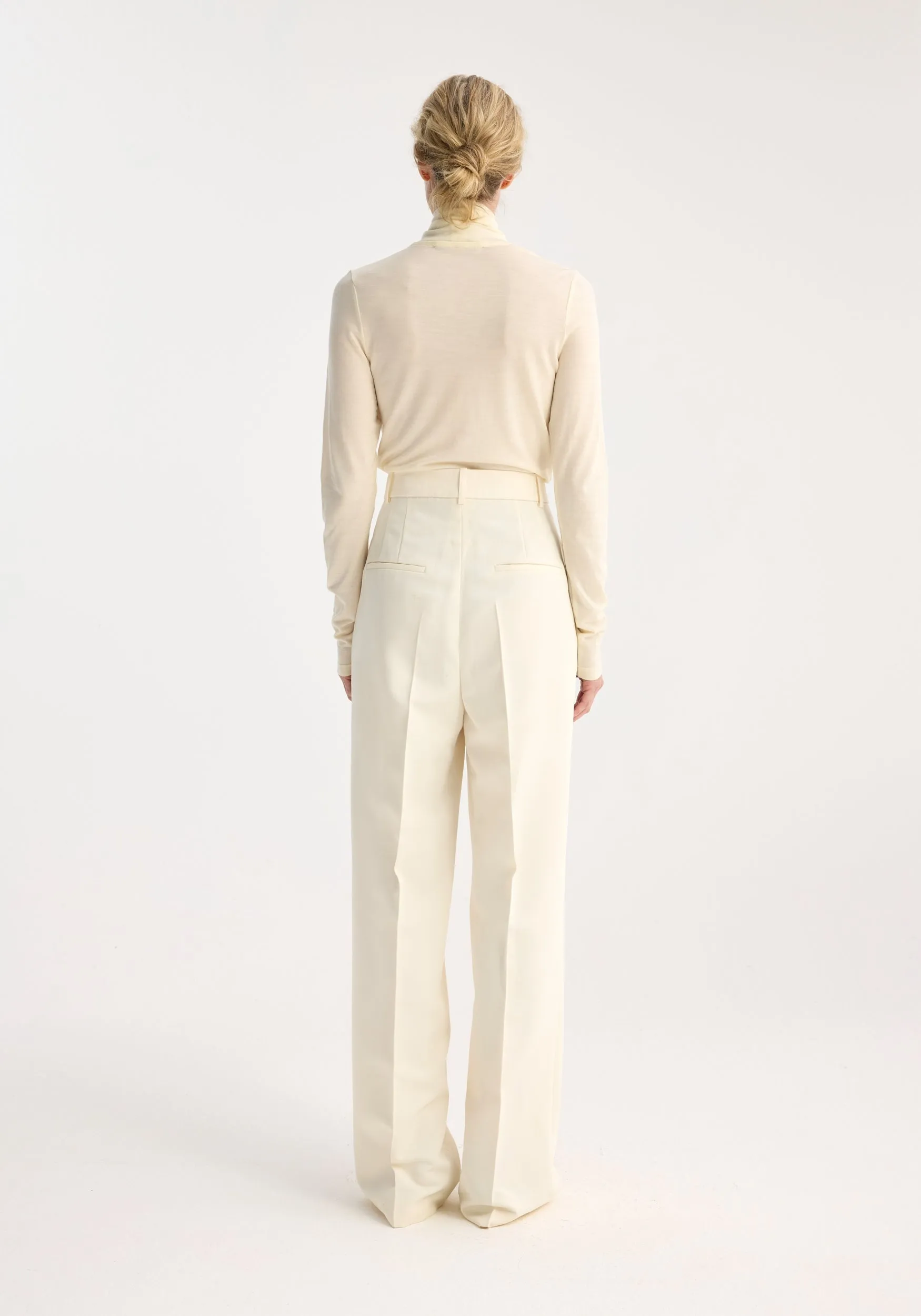 High-waist tailored trousers | off white