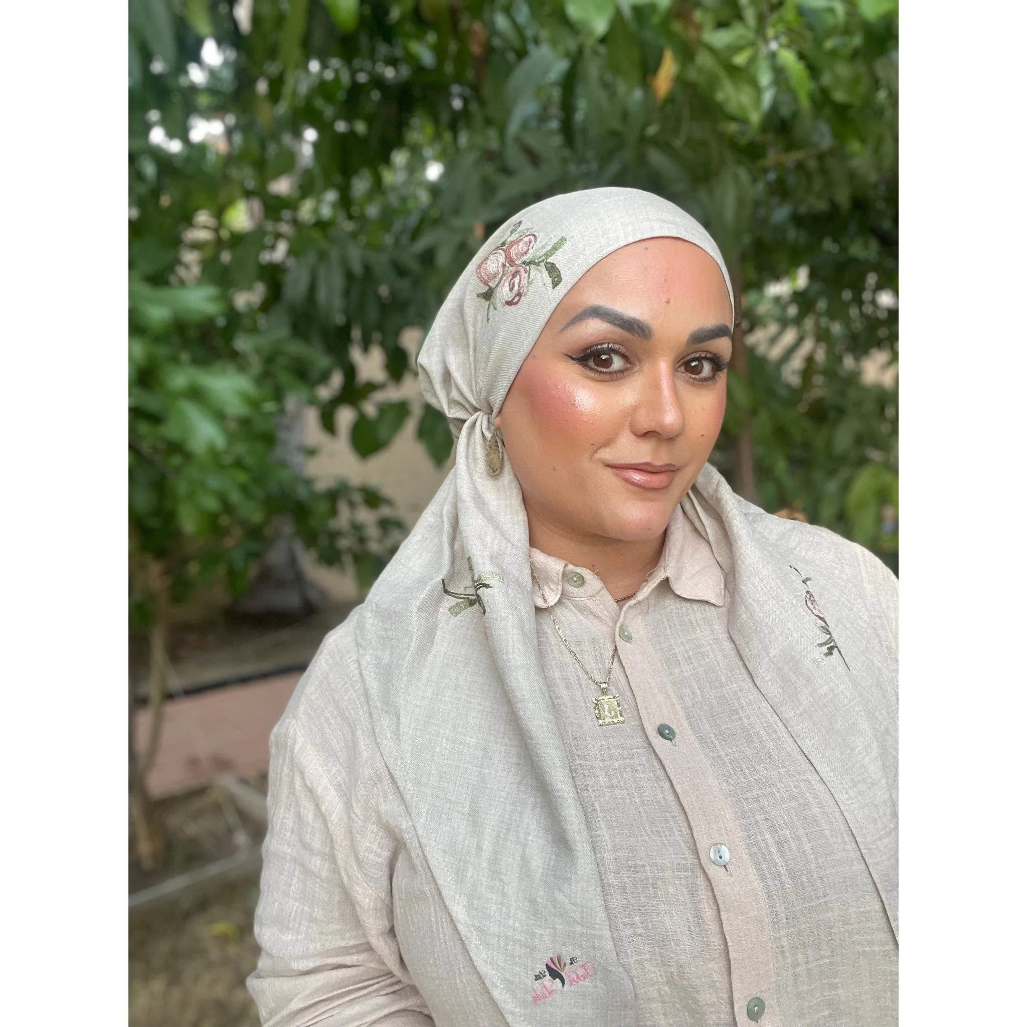 Linen Embroidered Pretied w/ VELVET HEADBAND & Adjustable Circumference - Neutral