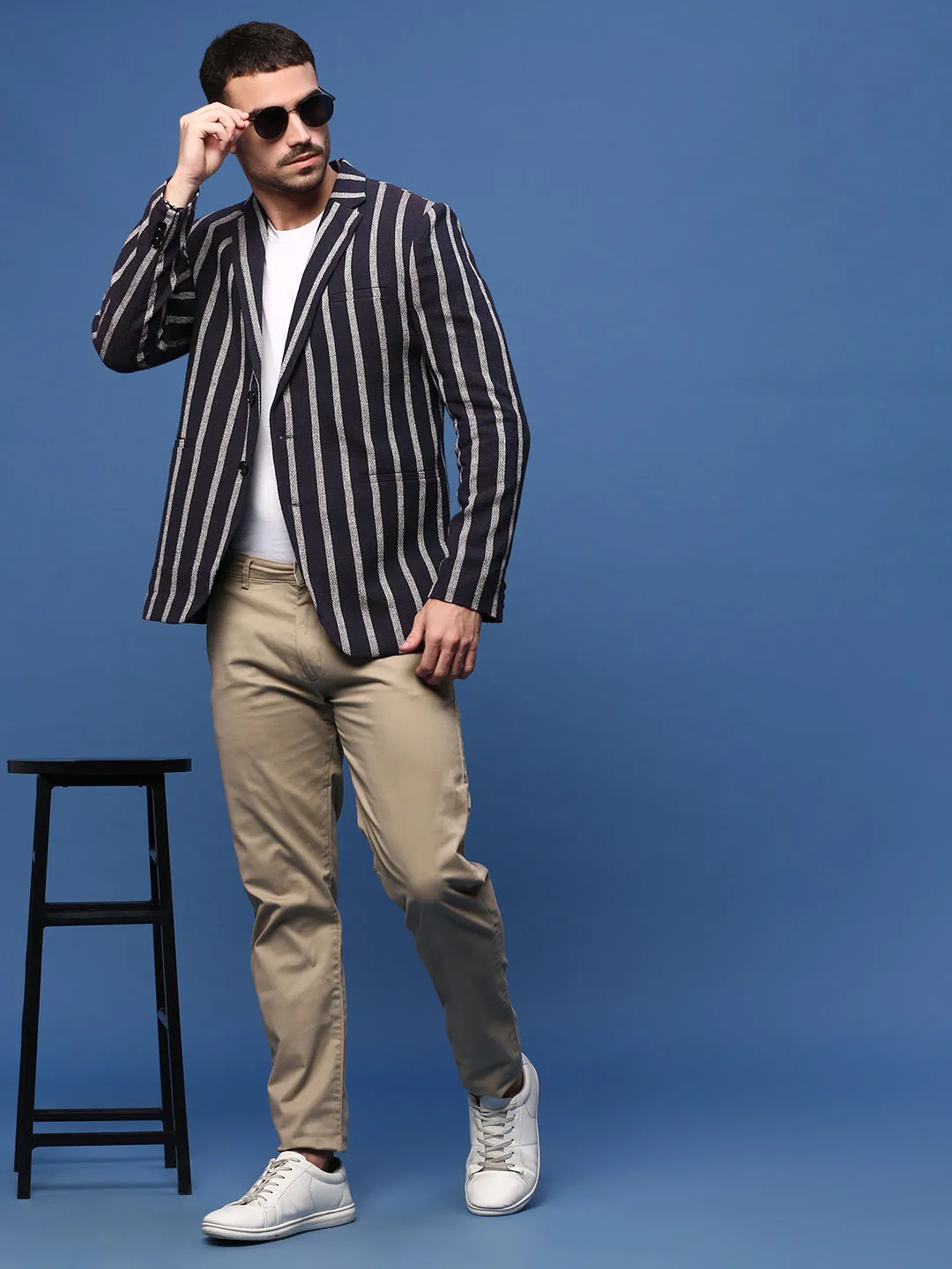 Men Navy Blue Slim Fit Single-Breasted Checked Notched Lapel Cotton Blazers
