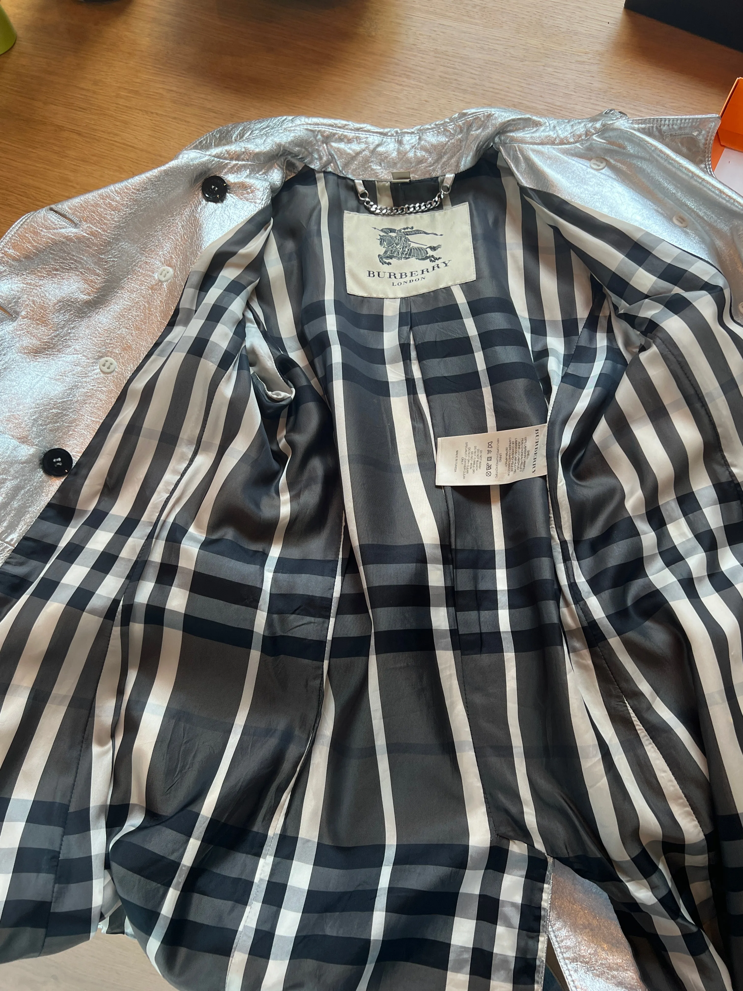 Silver Leather Trench Coat - US6